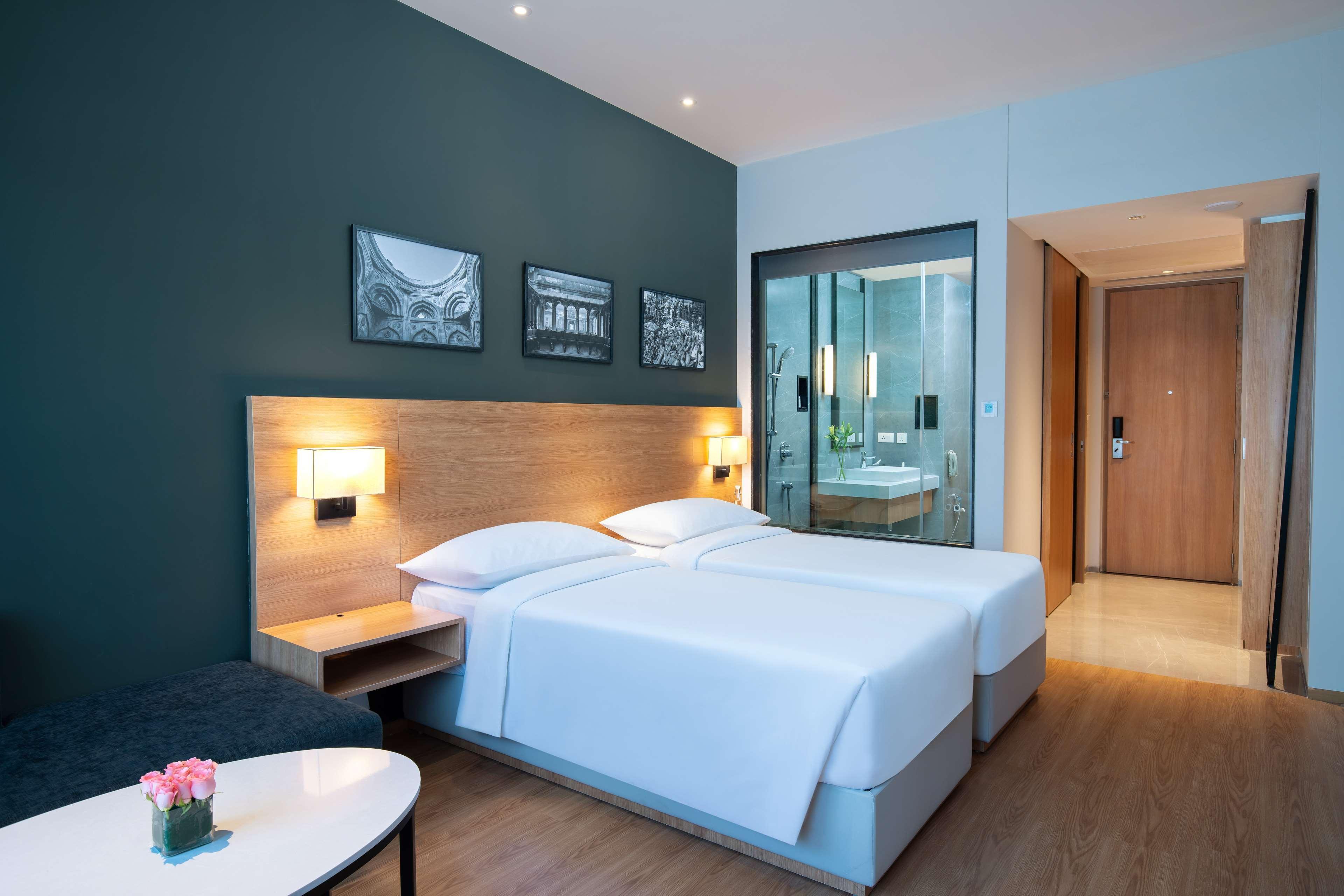 Park Inn By Radisson Gwalior Exterior foto